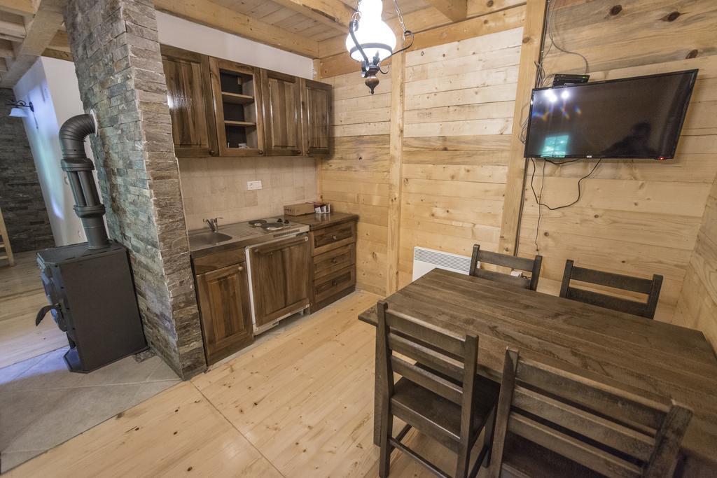 Gradacka Banja Brvnare Apartment Bagian luar foto